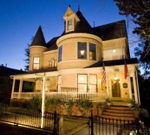 CW Worth House Bed and Breakfast