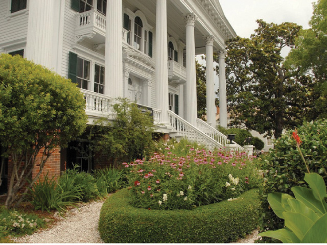historic house tours in wilmington nc